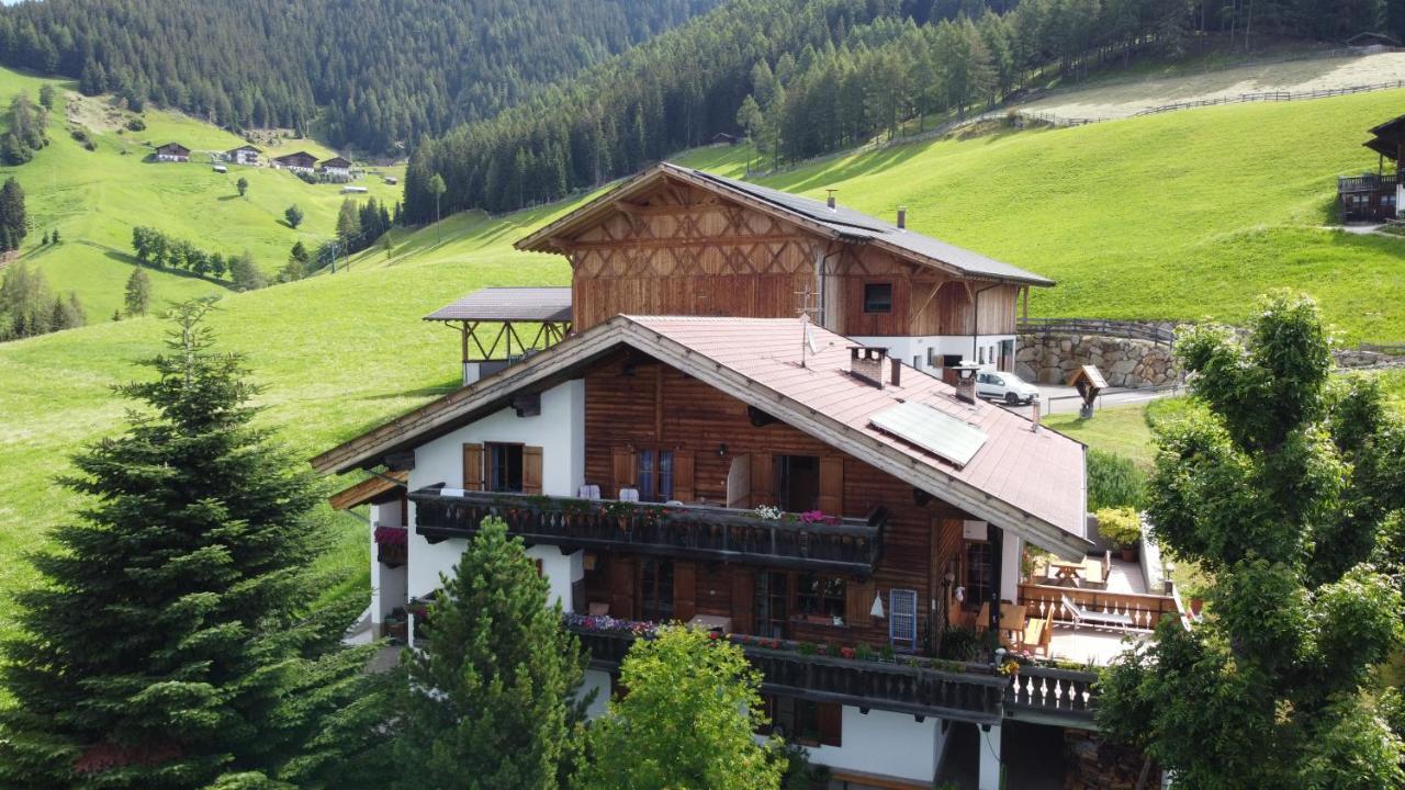 Ferienwohnung Portnerhof Auf Oberkirn Schenna Exterior foto